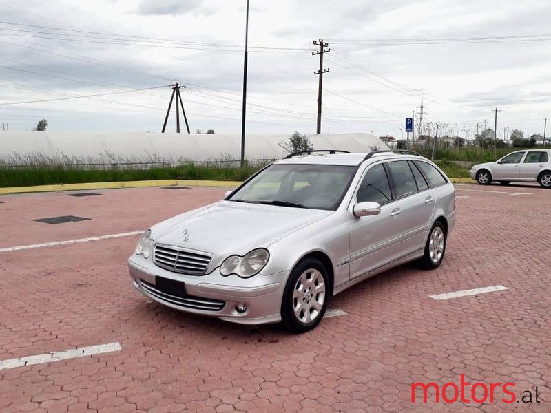 2006' Mercedes-Benz C 220 photo #1