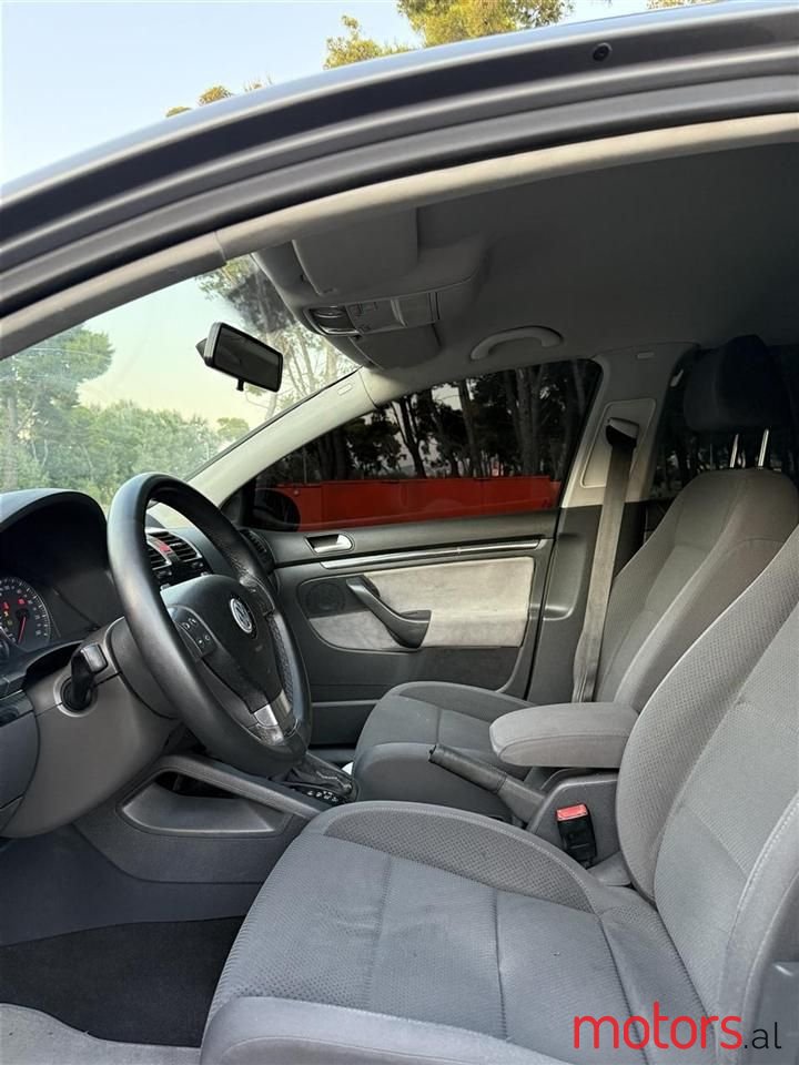 2006' Volkswagen Golf photo #6