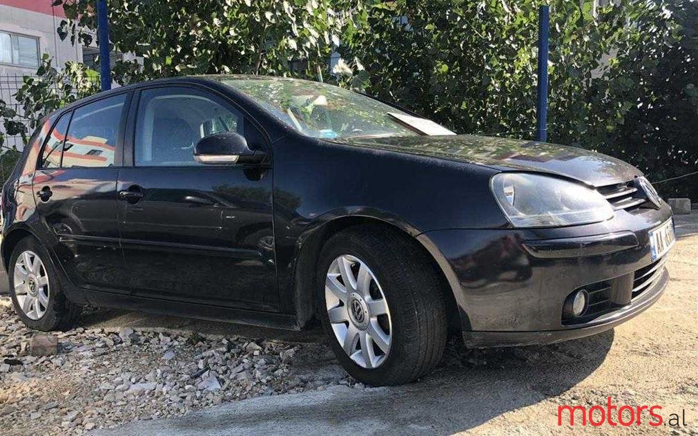 2017' Volkswagen Golf photo #2