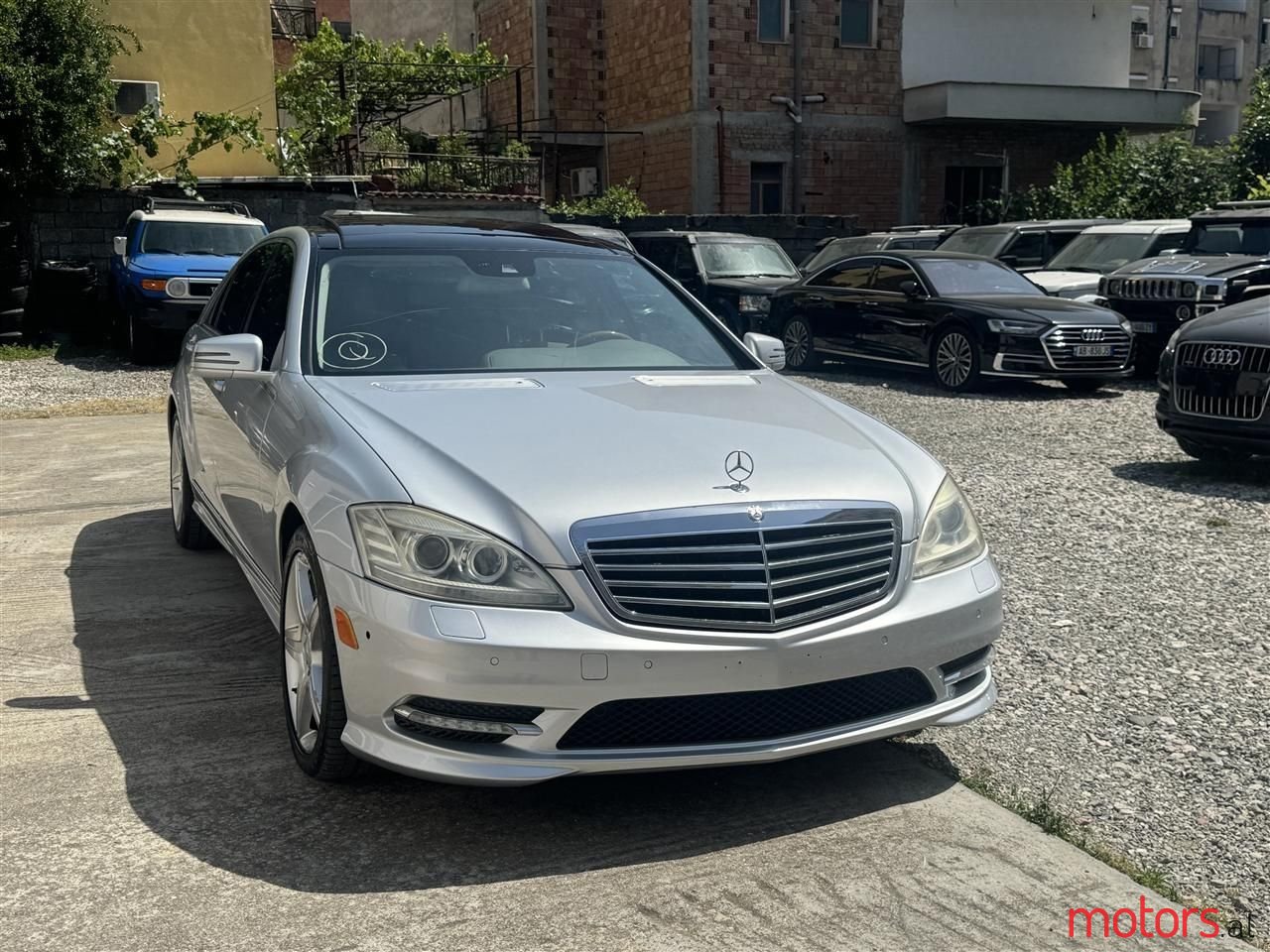 2010' Mercedes-Benz S 550 photo #1