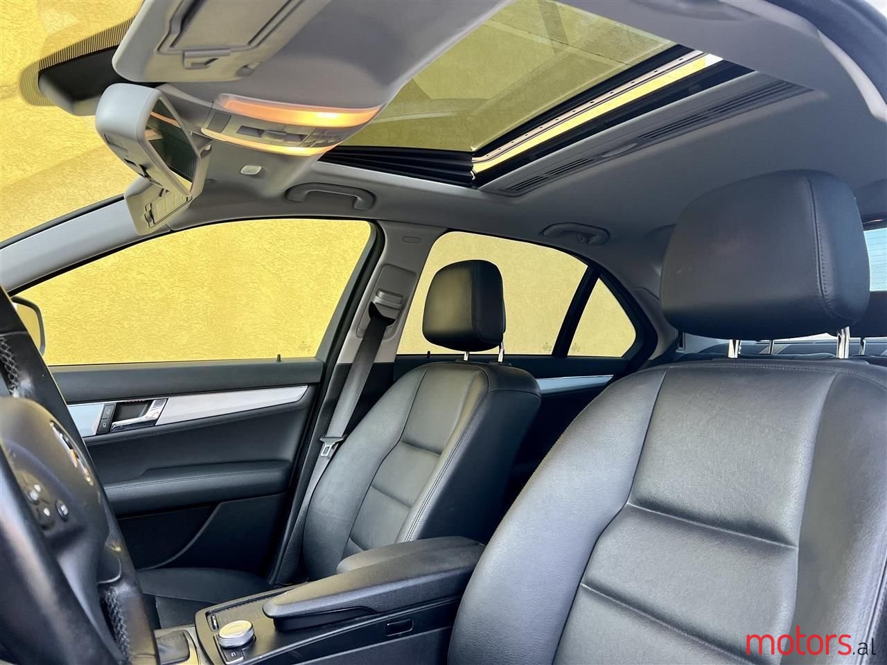 2008' Mercedes-Benz C 280 photo #2