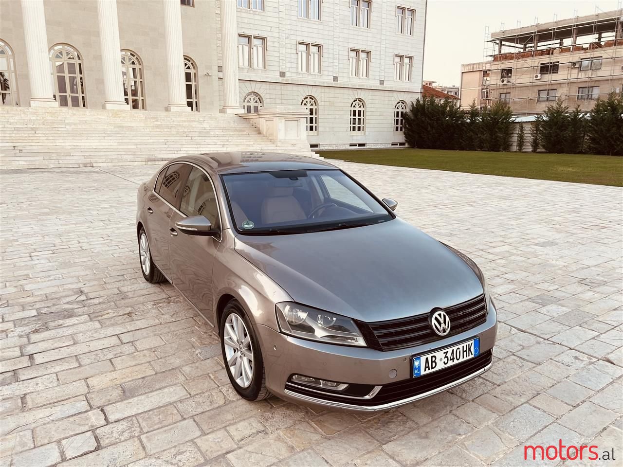 2013' Volkswagen Passat photo #4