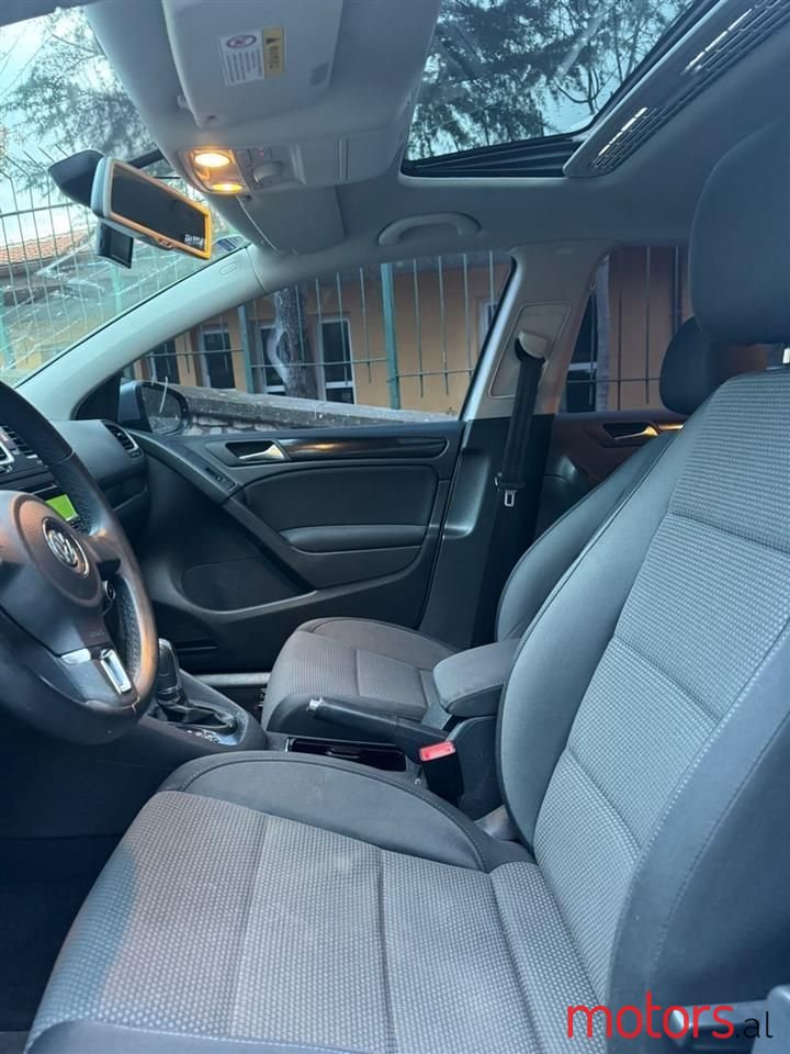 2012' Volkswagen Golf photo #3