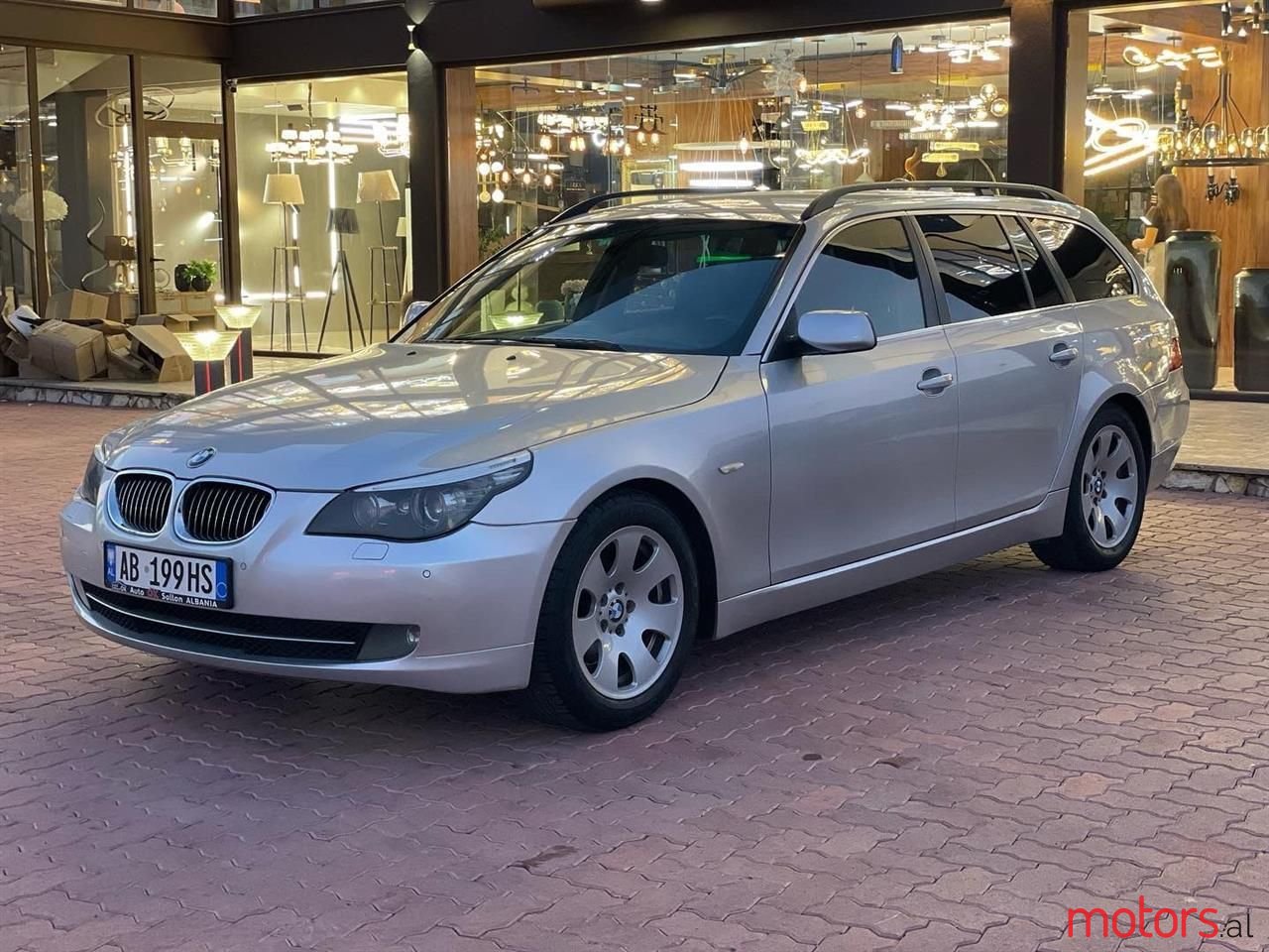 2008' BMW 530 photo #1