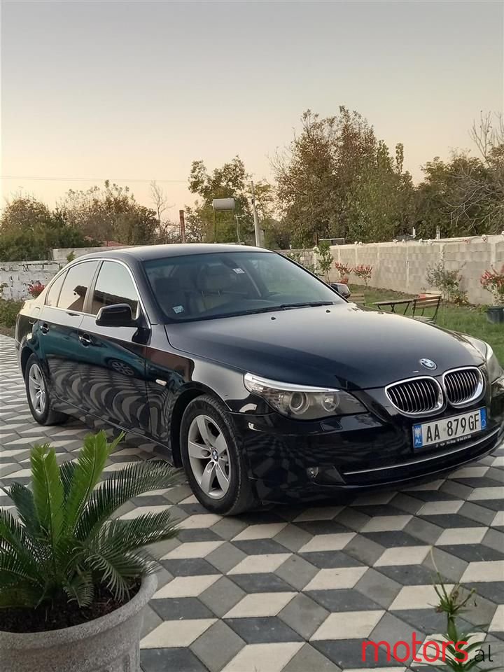 2009' BMW 525 photo #6