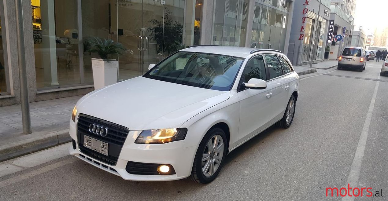 2010' Audi A4 photo #1