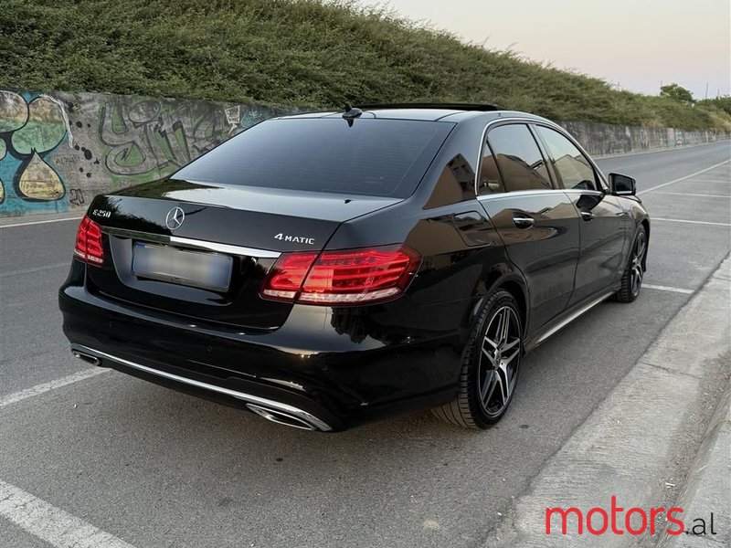 2015' Mercedes-Benz E 250 photo #2