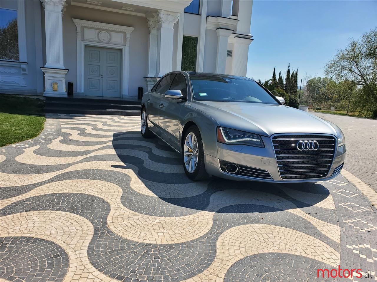 2012' Audi A8 photo #1