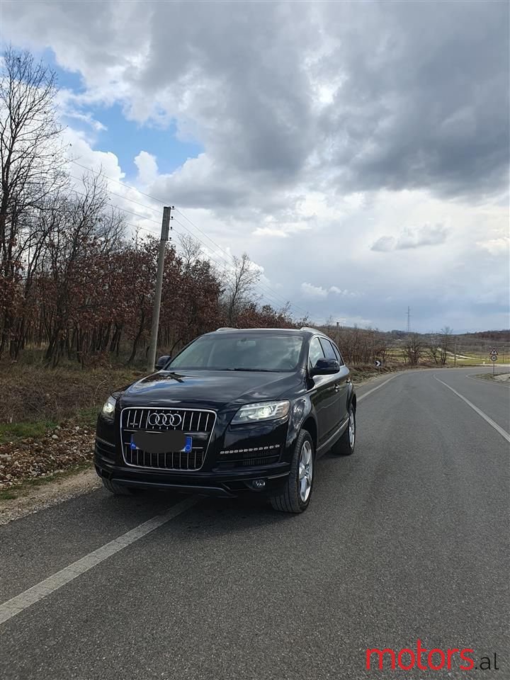 2013' Audi Q7 photo #2