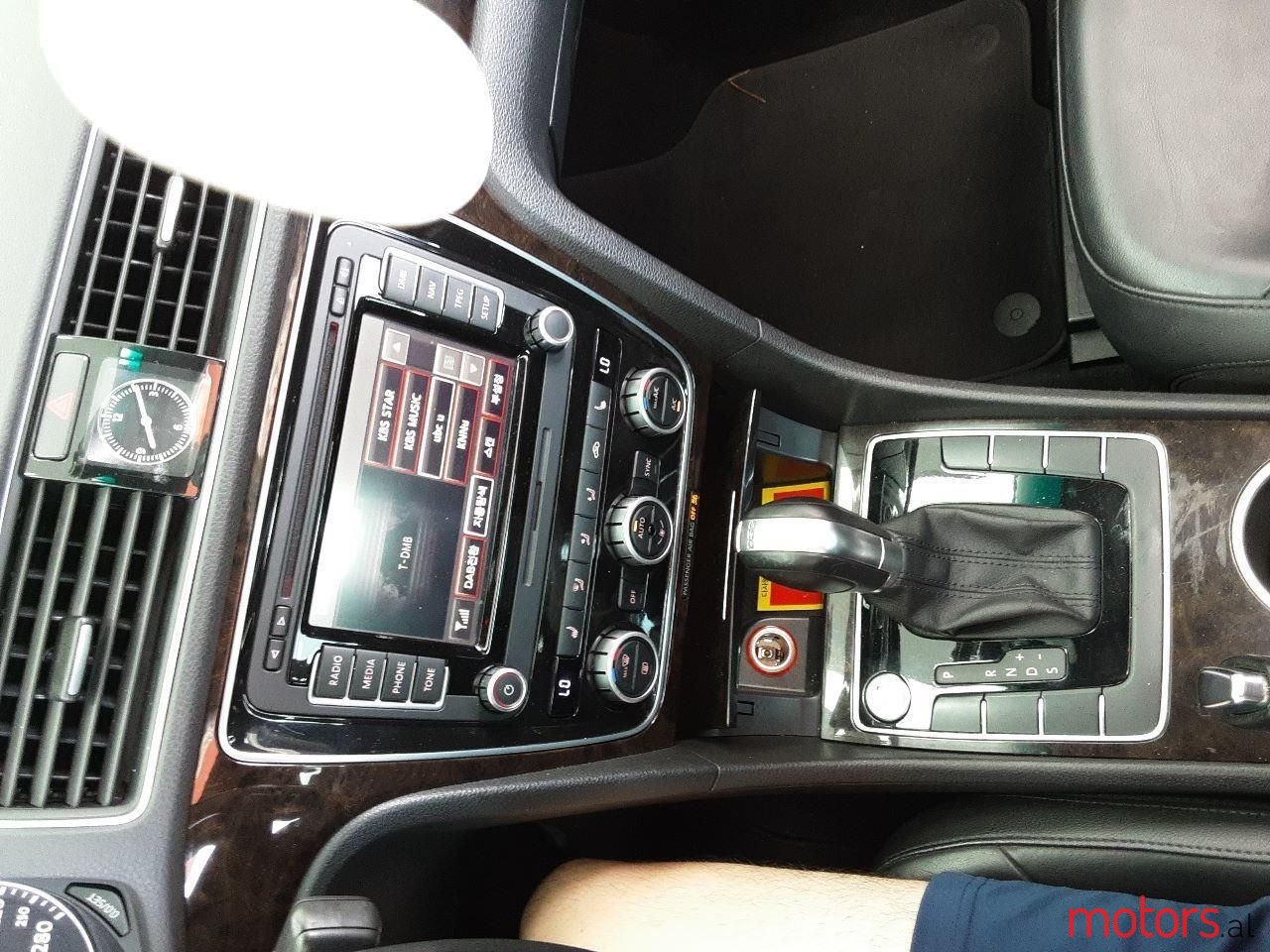 2015' Volkswagen Passat photo #4