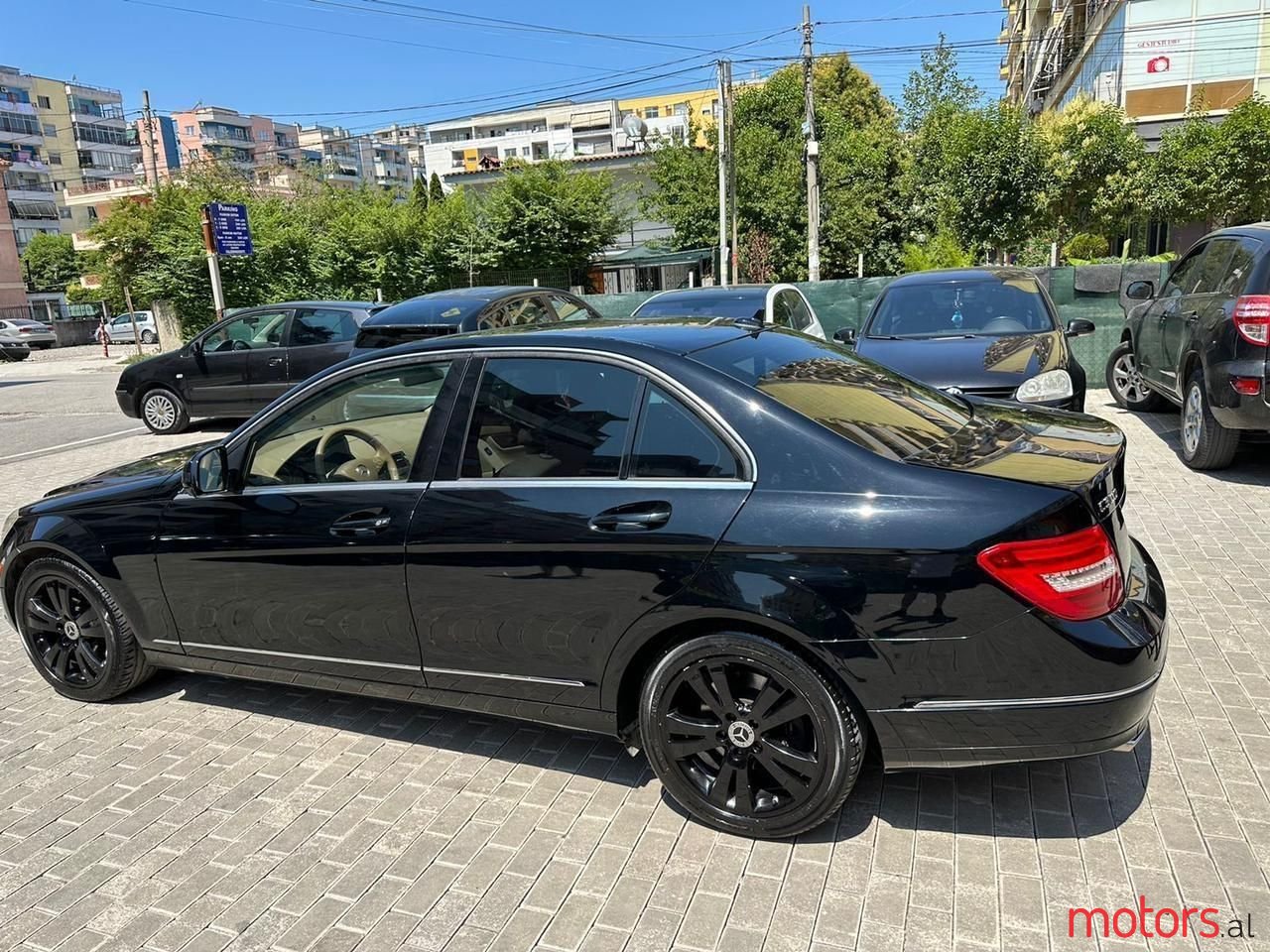 2008' Mercedes-Benz C 300 photo #1