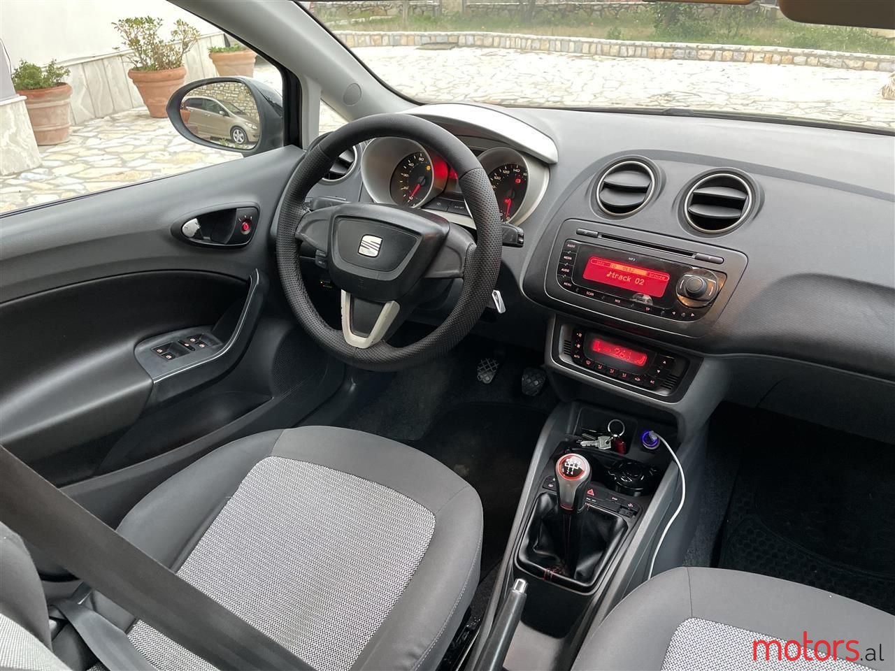 2010' SEAT Ibiza photo #6