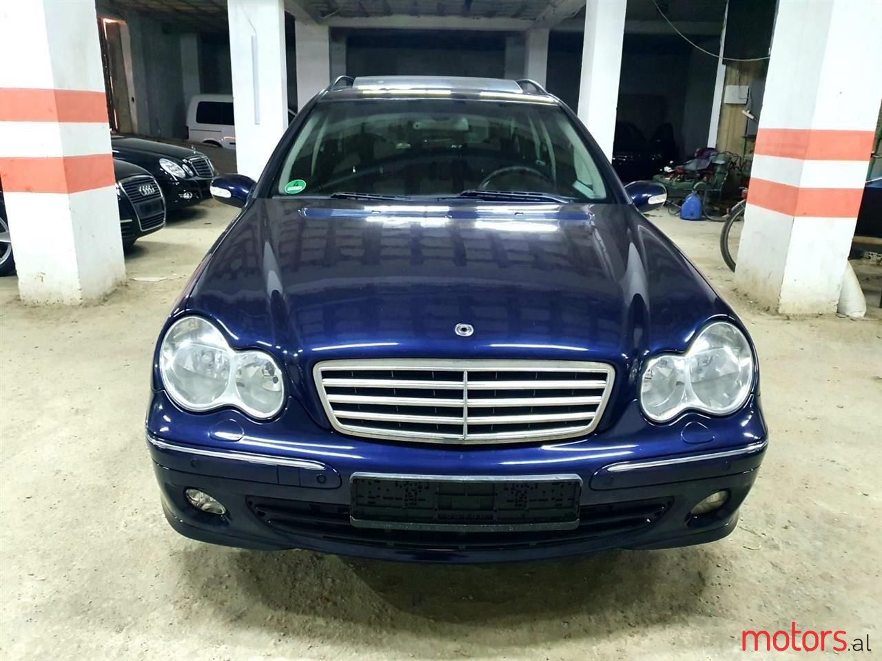 2004' Mercedes-Benz C 180 photo #3