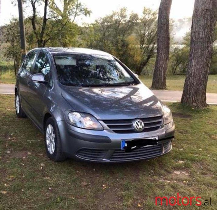 2005' Volkswagen Golf Plus photo #1