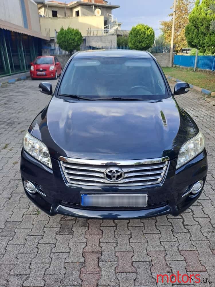 2011' Toyota RAV4 photo #1