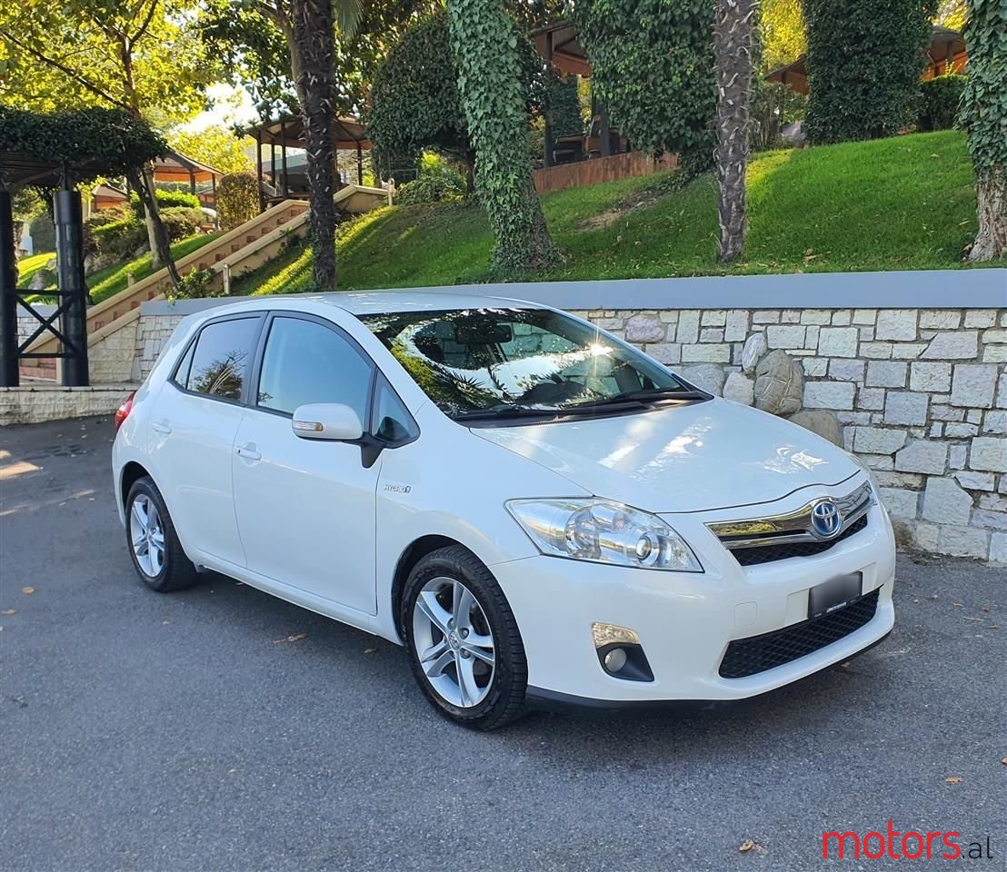 2010' Toyota Auris photo #1