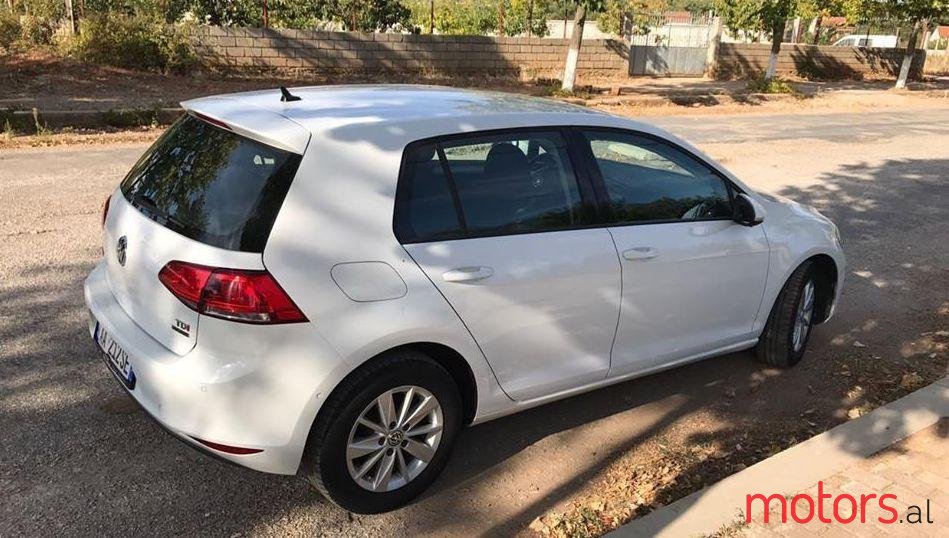 2014' Volkswagen Golf photo #1