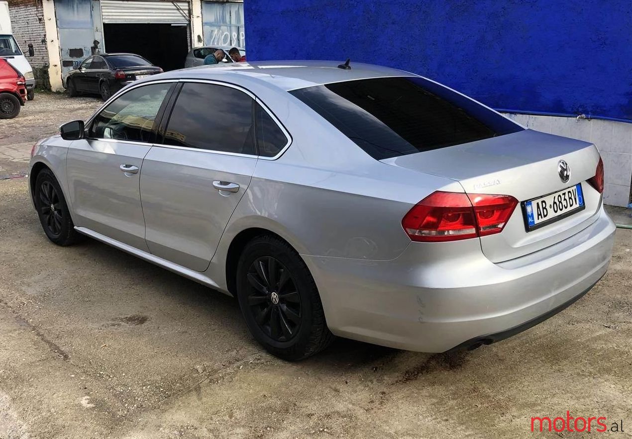 2014' Volkswagen Passat photo #1