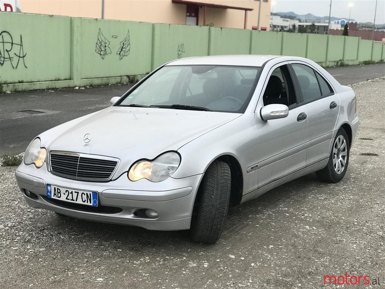 2004' Mercedes-Benz C 200 photo #3