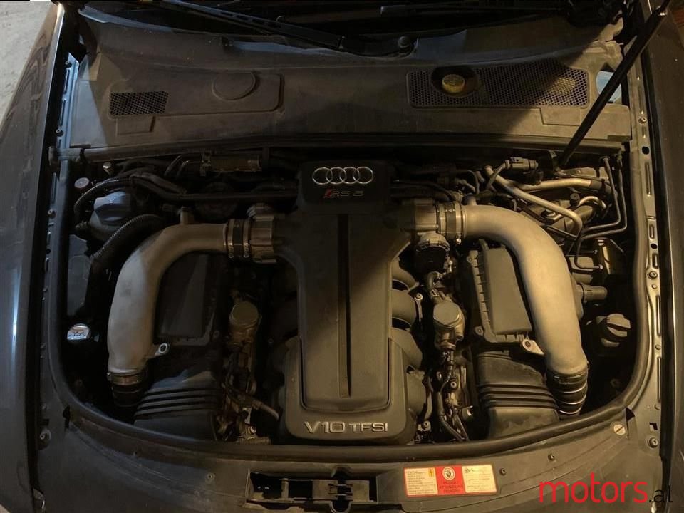 2010' Audi RS6 photo #6