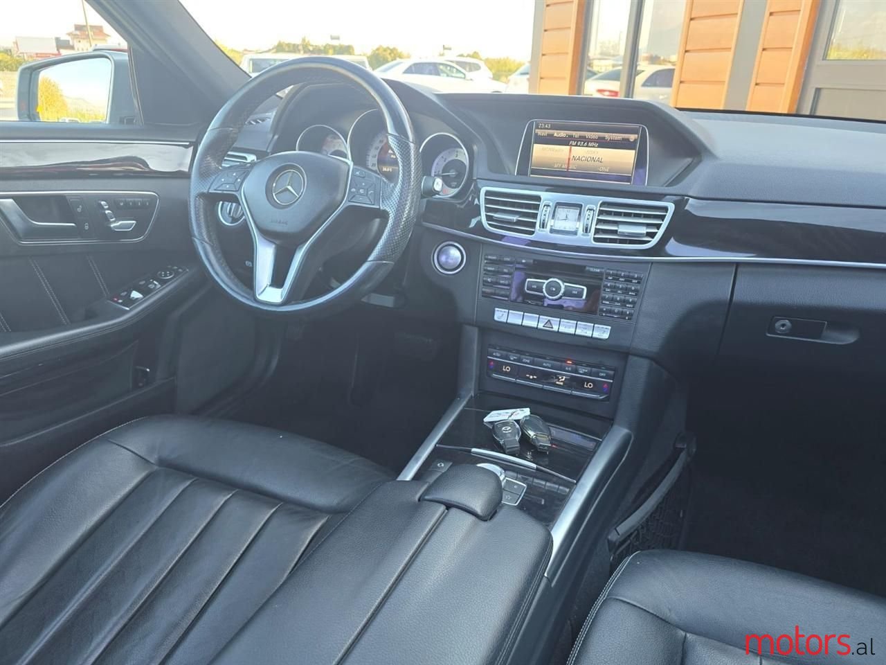 2014' Mercedes-Benz E 250 photo #5