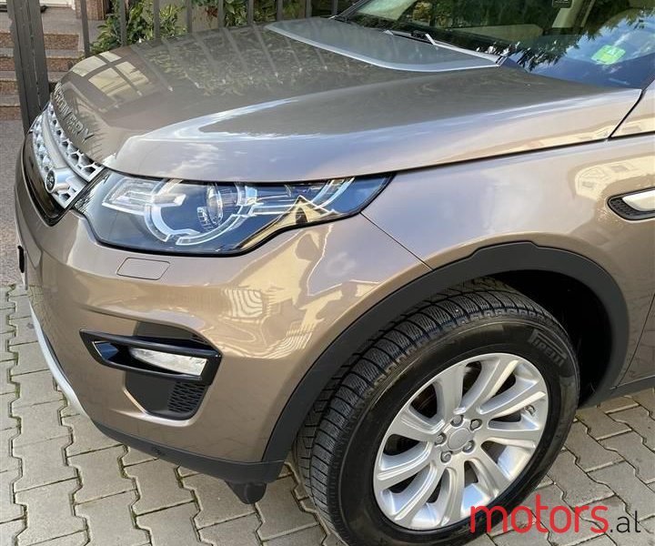 2015' Land Rover Discovery Sport photo #5