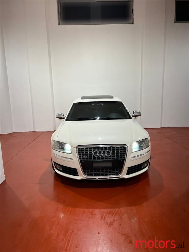 2009' Audi S8 photo #1