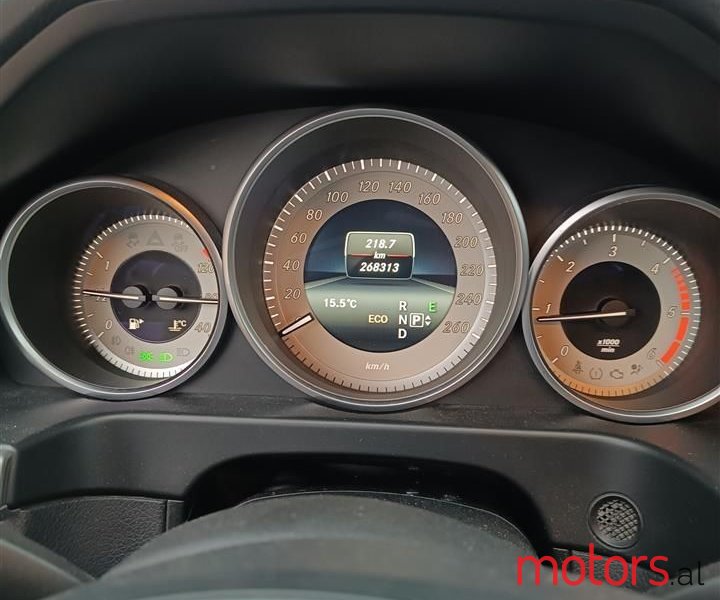 2014' Mercedes-Benz E 200 photo #6
