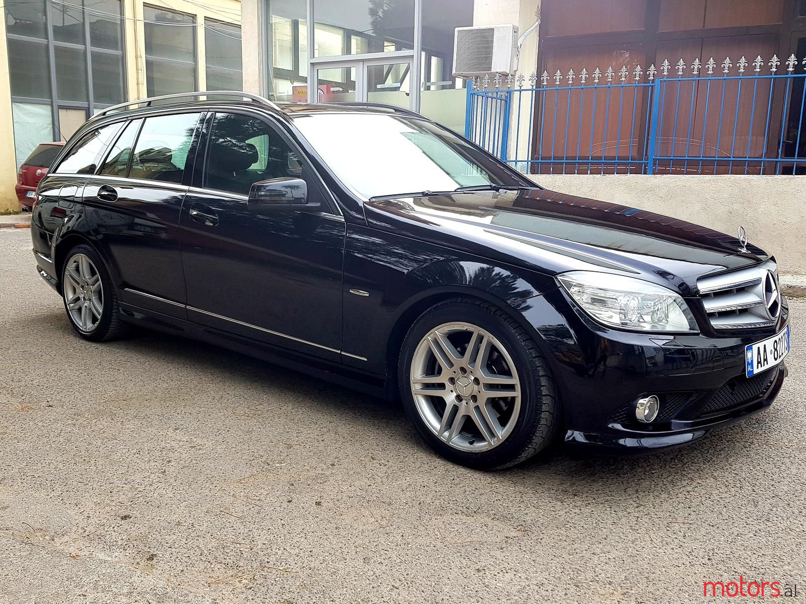 2009' Mercedes-Benz C-Class photo #3