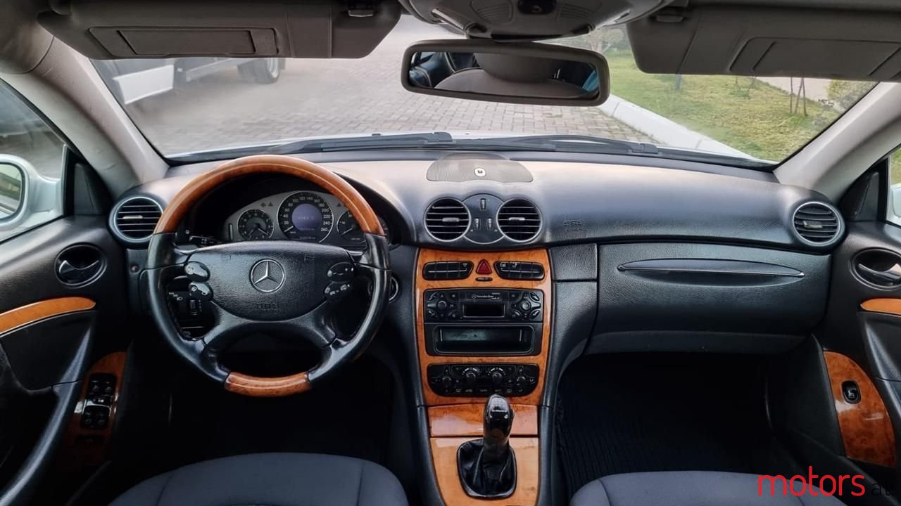 2004' Mercedes-Benz CLK 270 photo #5