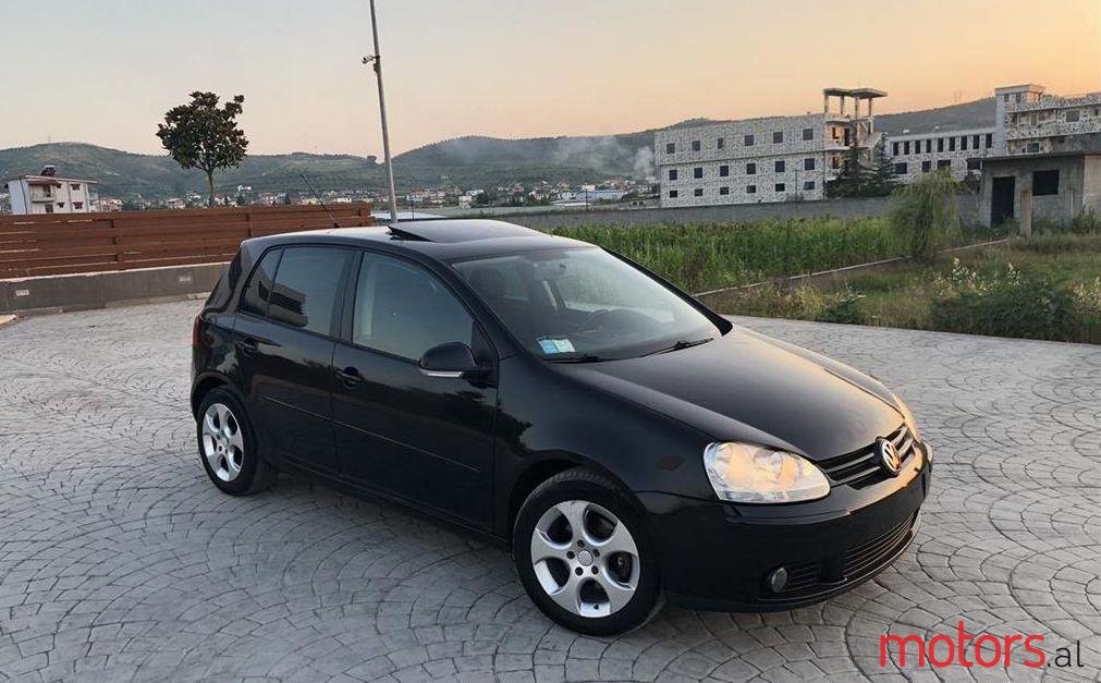 2007' Volkswagen Golf photo #1