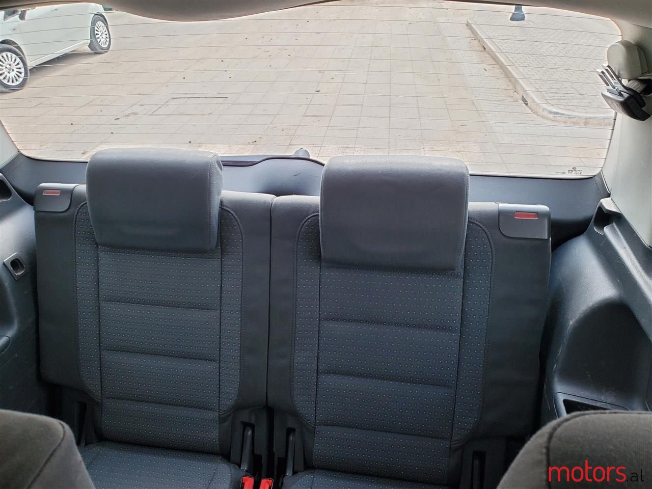 2006' Volkswagen Touran photo #3