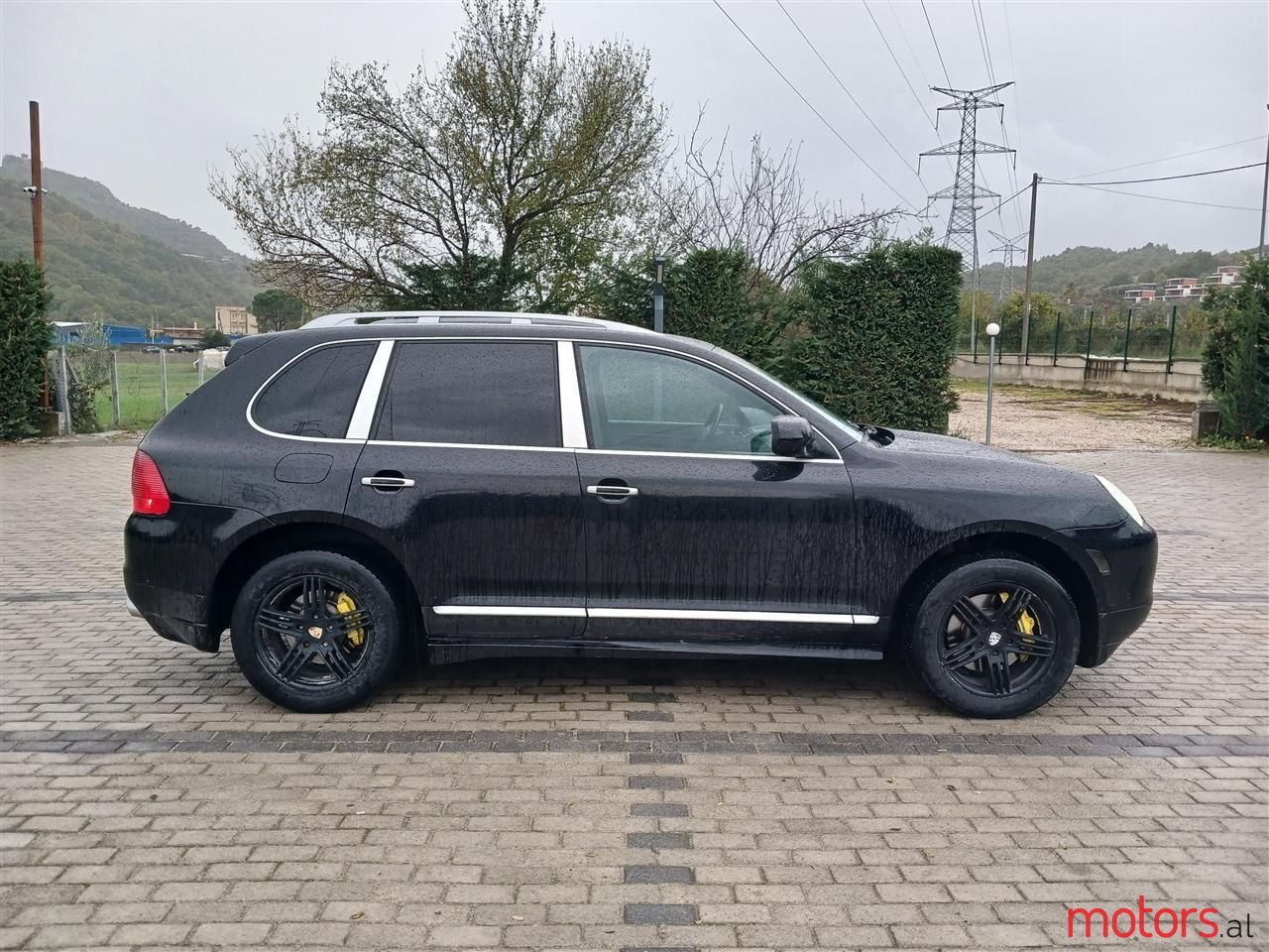 2004' Porsche Cayenne photo #4