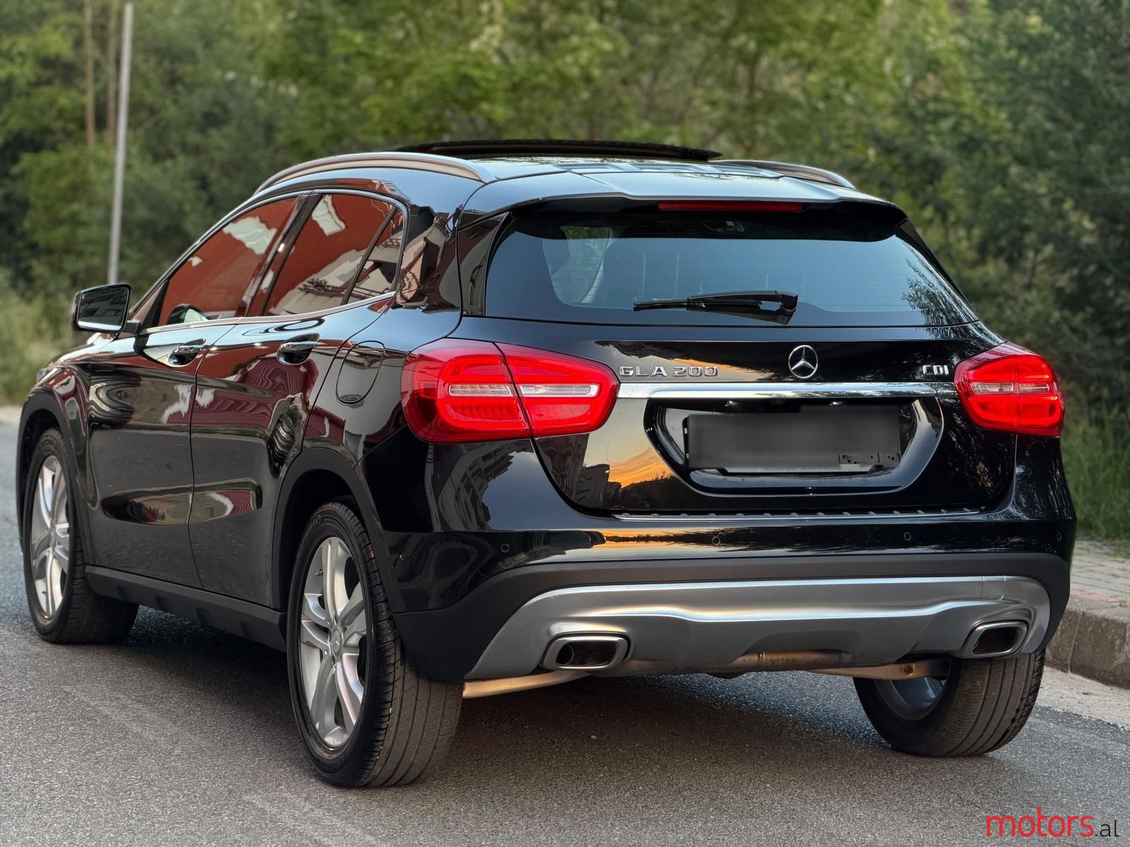 2015' Mercedes-Benz GLA 200 photo #3