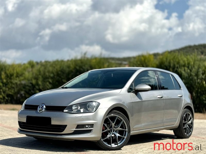 2014' Volkswagen Golf photo #1