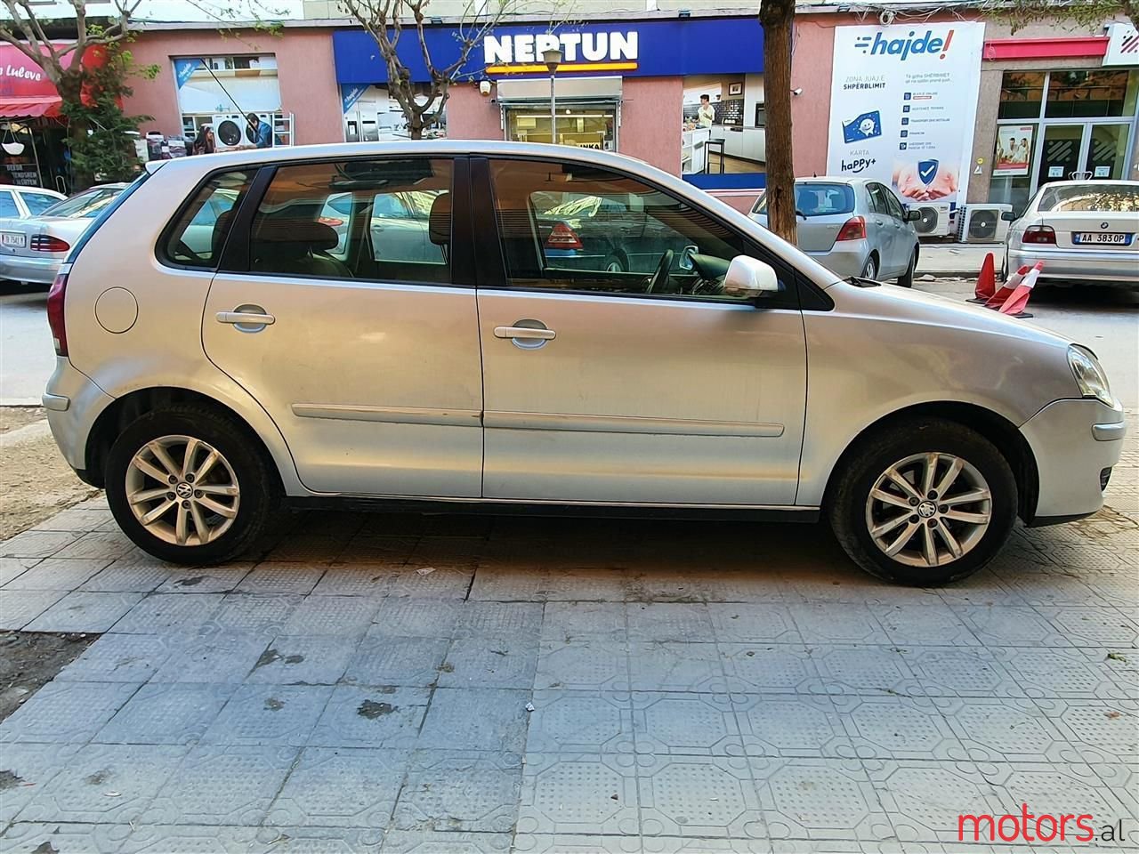 2008' Volkswagen Polo photo #5