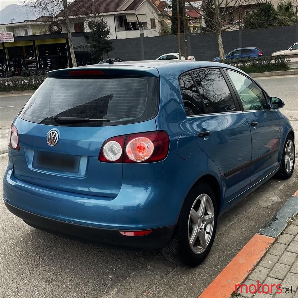 2007' Volkswagen Golf Plus photo #3