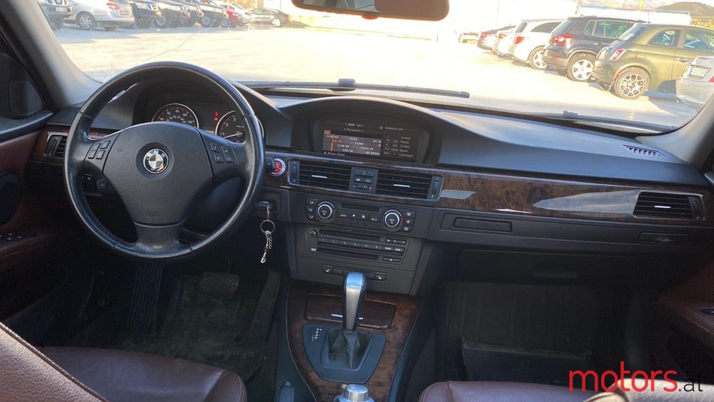 2008' BMW 328 photo #7