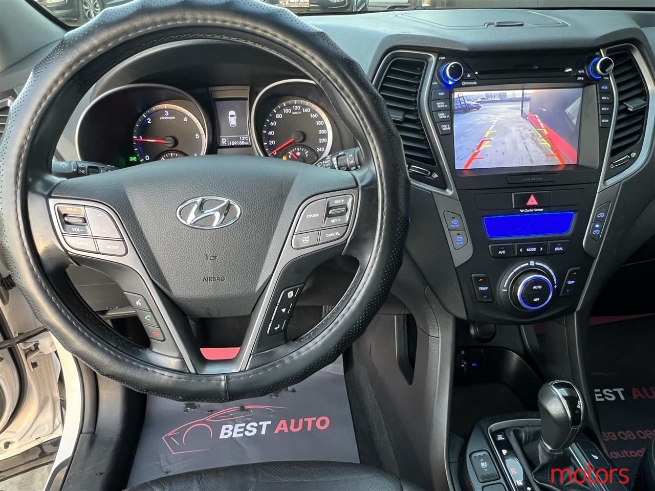 2013' Hyundai Santa Fe photo #5