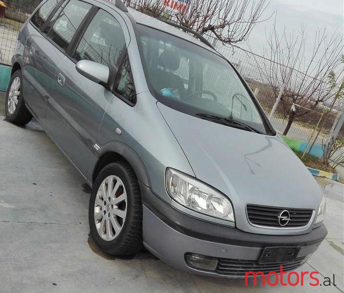 2004' Opel Zafira photo #1