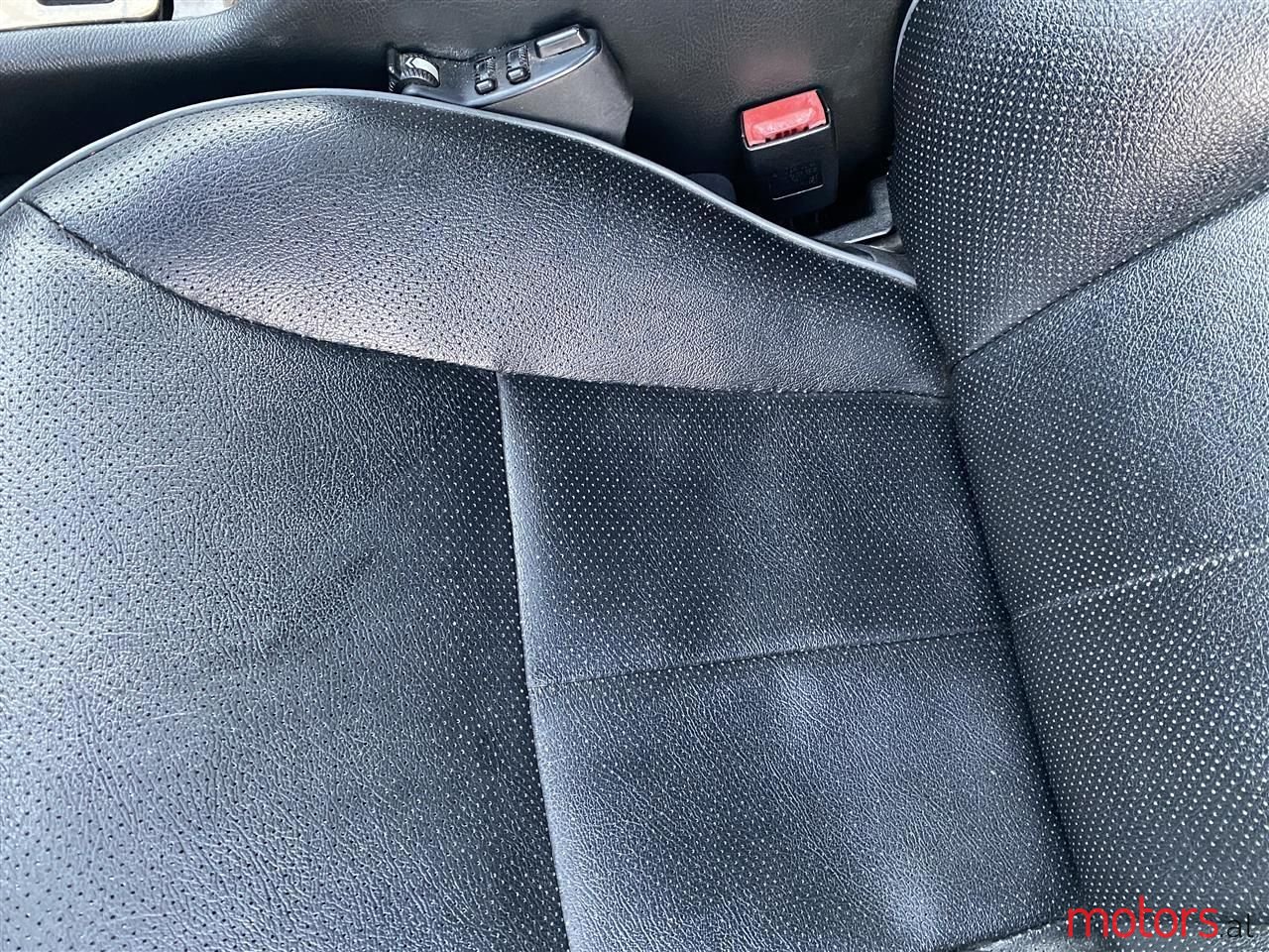 2001' Mercedes-Benz 270 photo #2