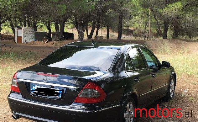 2007' Mercedes-Benz E-Class photo #1