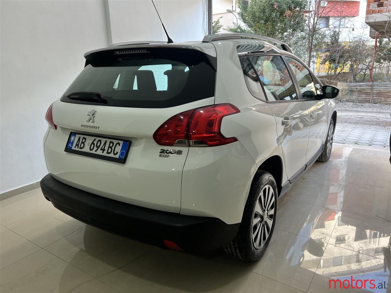 2013' Peugeot 2008 photo #5