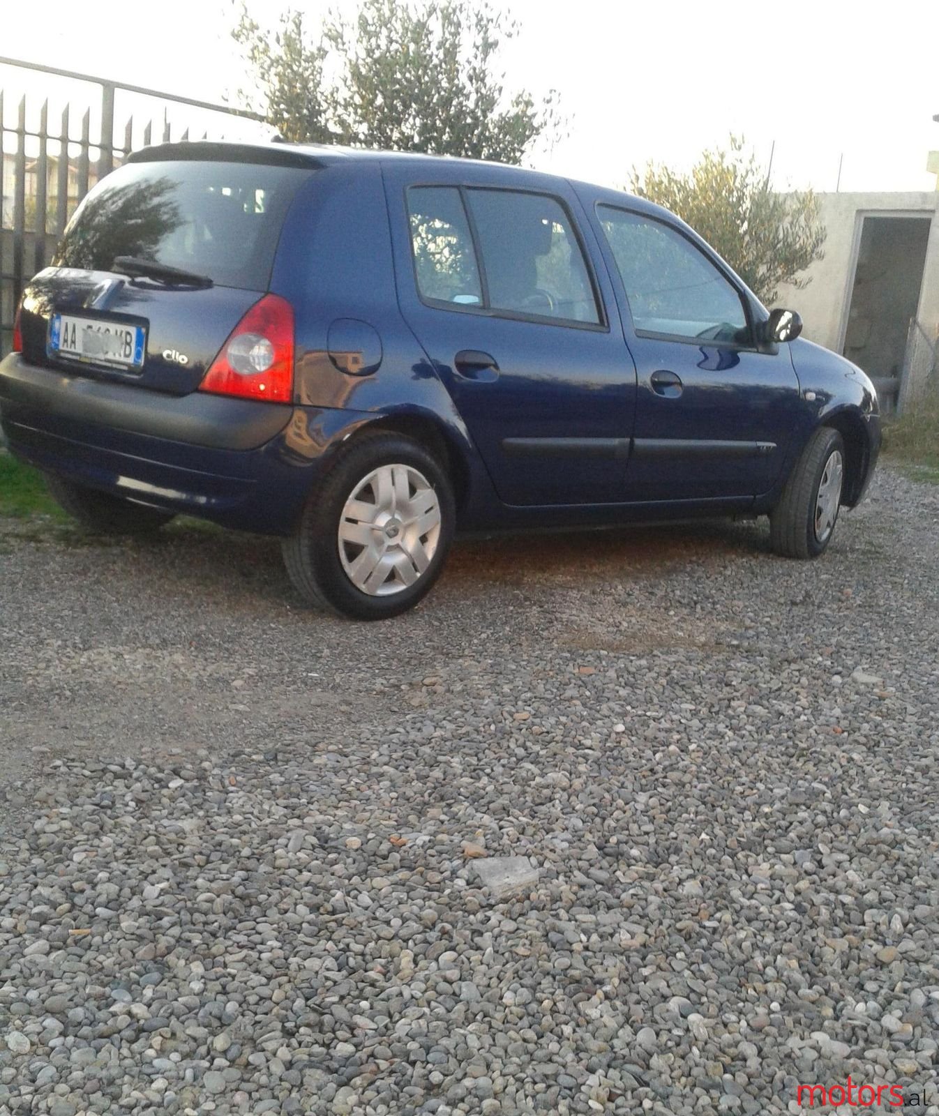2005' Renault Clio photo #1