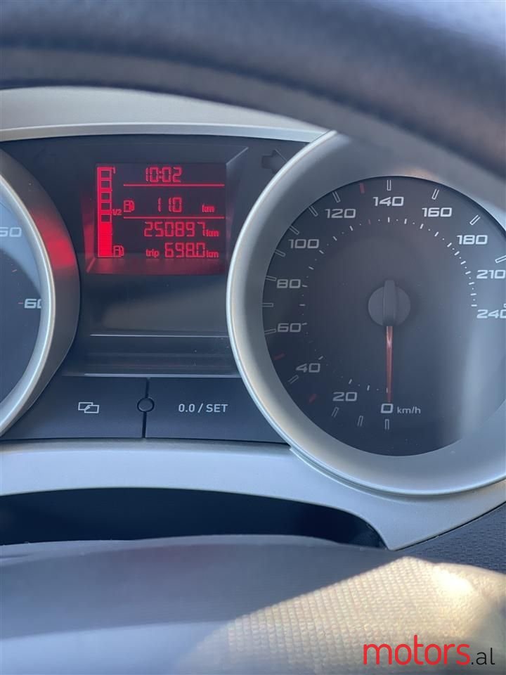 2009' SEAT Ibiza photo #5