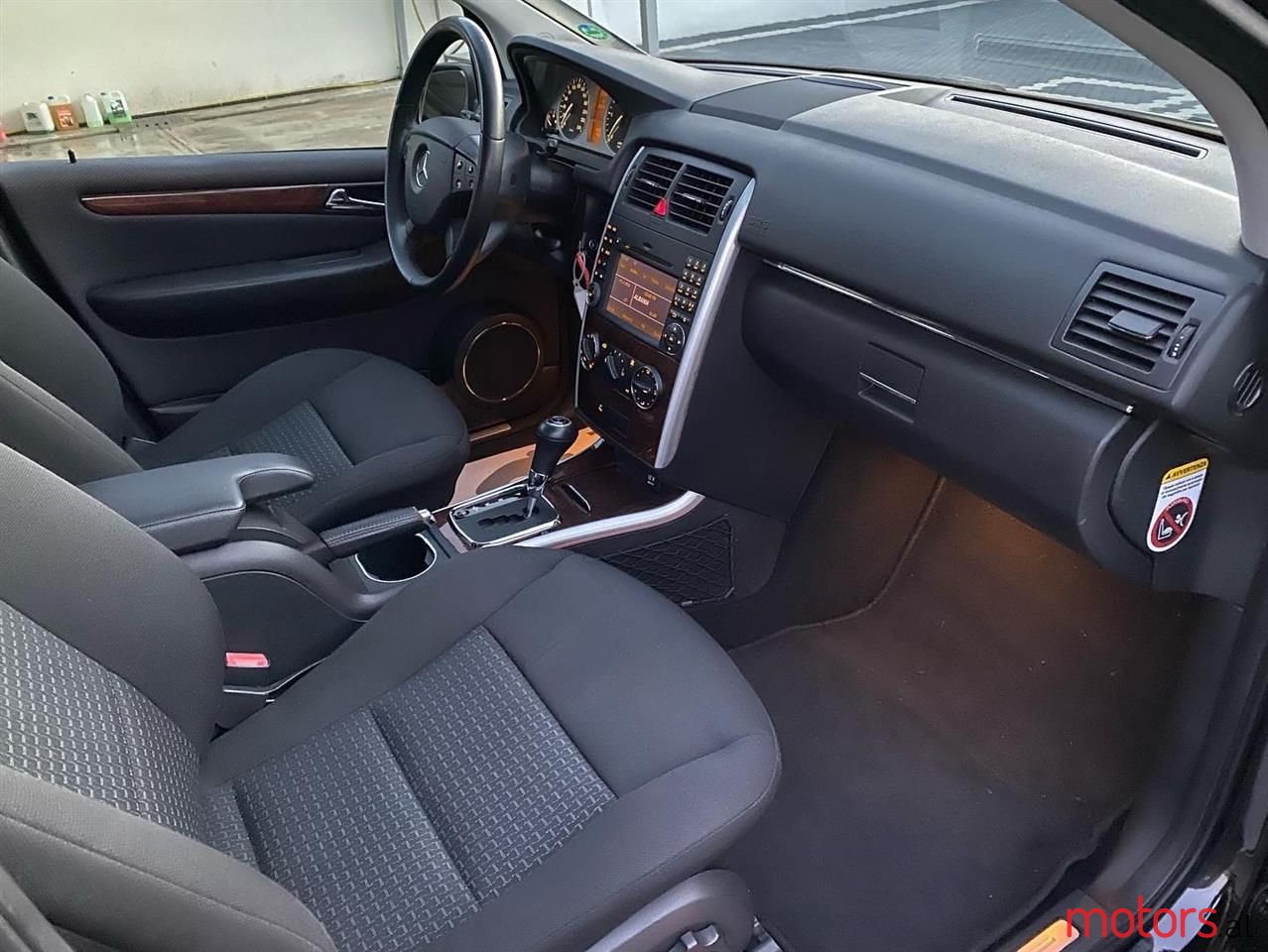 2009' Mercedes-Benz B 200 photo #2