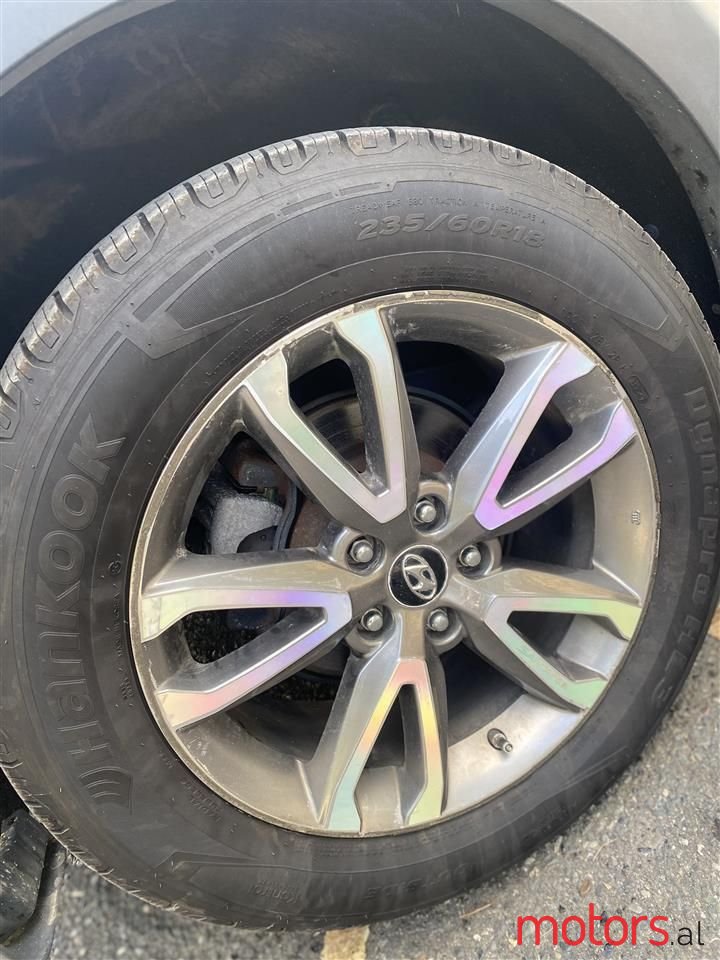 2013' Hyundai Santa Fe photo #6