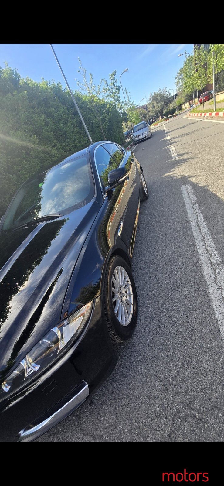 2012' Jaguar XF photo #6