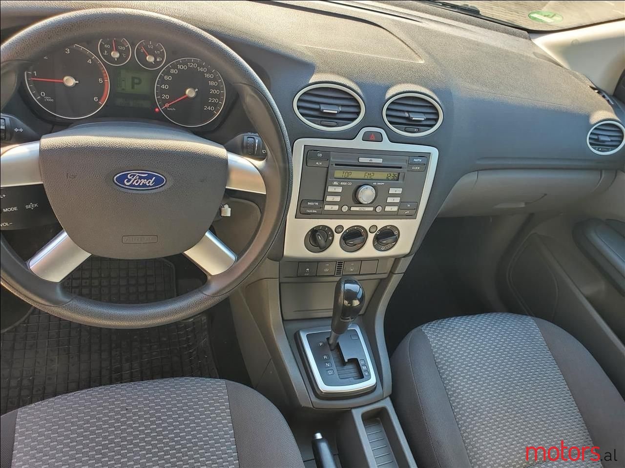 2006' Ford Focus photo #5