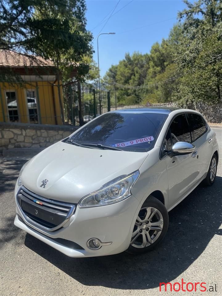 2014' Peugeot 208 photo #1